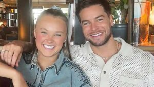JoJo Siwa recalls emotional moment with...